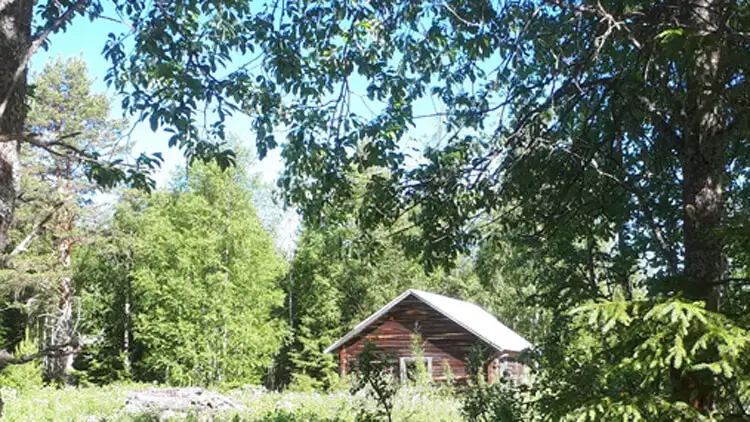 Lovely stuga on retreat site in Sweden